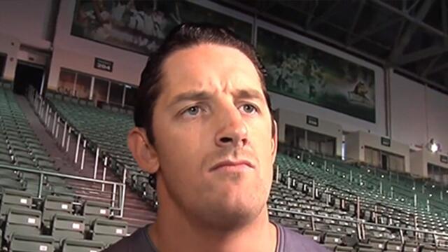 WWE.com Exclusive: Wade Barrett shows WWE.com how to conduct interviews