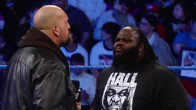 SmackDown: Daniel Bryan cashes in Money in the Bank on Mark Henry background
