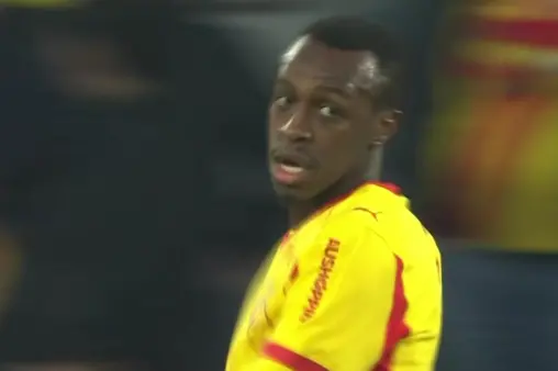 [Highlights] The Wall of Sighs! Donovan makes a lightning-fast save to deny opponent's long-range shot