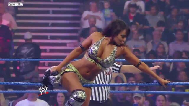 Diva Shorts Action: December 4, 2010