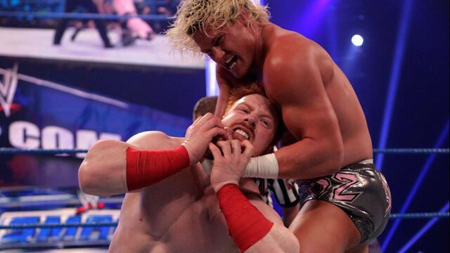 SmackDown: Sheamus vs. Dolph Ziggler background