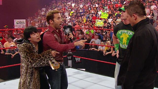 Jeremy Piven & Dr. Ken Jeong host Raw: Raw, August 3, 2009 background