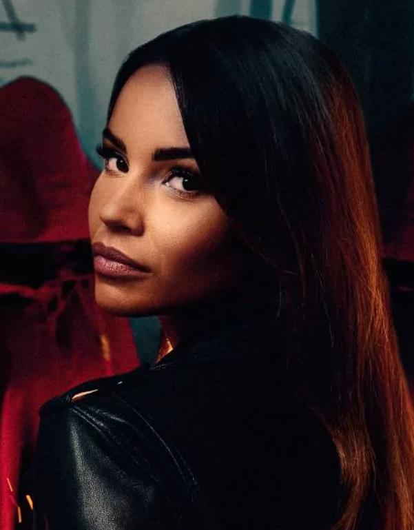 actor Monica Geuze large photo