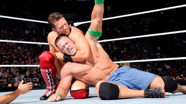 John Cena vs. The Miz: Raw, Aug. 27, 2012 background