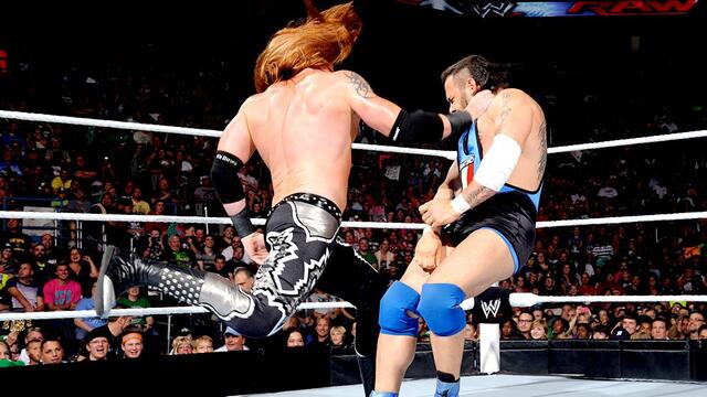 Santino Marella vs. Heath Slater: Raw, Aug. 27, 2012 background