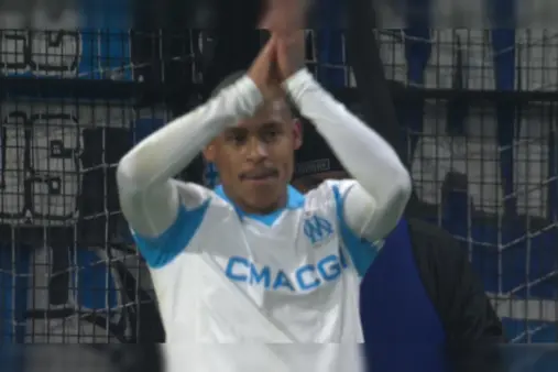 [Goal] Game over! Paishang's powerful close-range shot from a tight angle finds the net