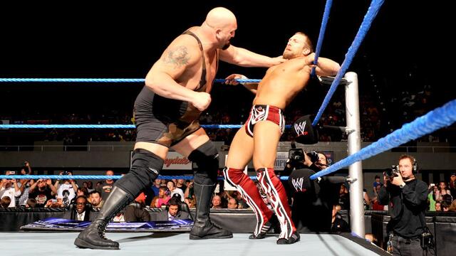 Big Show vs. Daniel Bryan: SmackDown, May 11, 2012 background