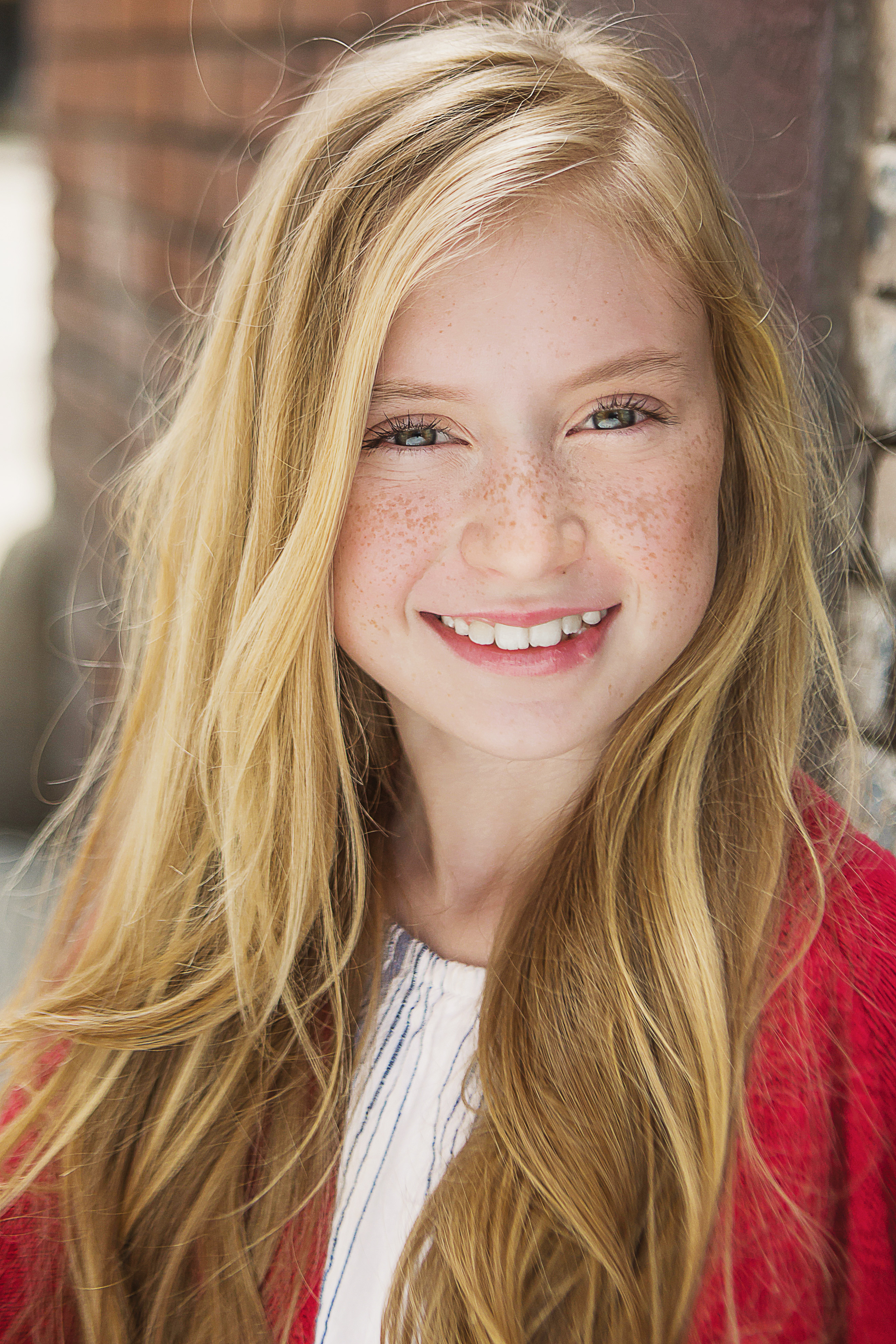 actor Lena McCarthy large photo