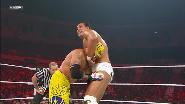Alberto Del Rio vs. Rey Mysterio - WWE Championship Match: Raw, Aug. 15, 2011