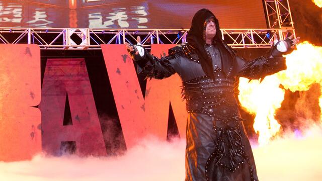 The Undertaker returns to WWE before WrestleMania 29: Raw, March 4, 2013