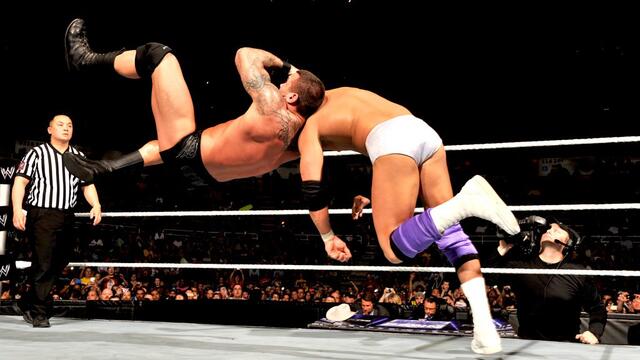 Randy Orton vs. Damien Sandow: SmackDown, May 3, 2013 background