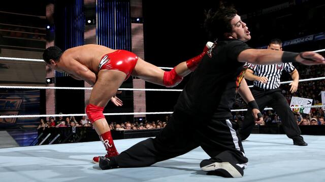 Ricardo Rodriguez vs. Alberto Del Rio: WWE SmackDown, Sept. 13, 2013 background