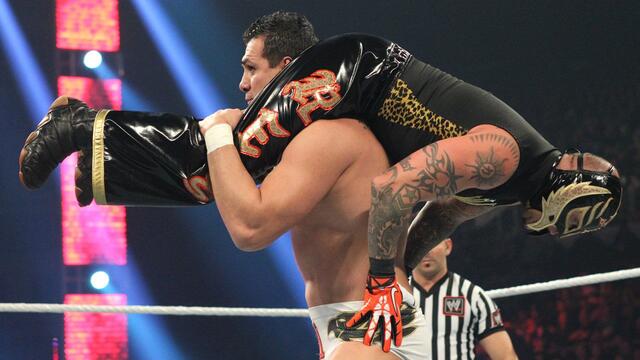 Rey Mysterio vs. Alberto Del Rio: Raw, Jan. 13, 2014