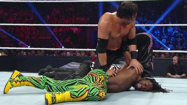 WWE Main Event: December 25, 2013