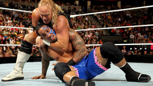 Jey Uso vs. Billy Gunn: Raw, Feb. 17, 2014 background