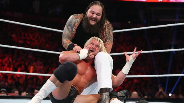Dolph Ziggler vs. Bray Wyatt: Raw, Sept. 9, 2013 background