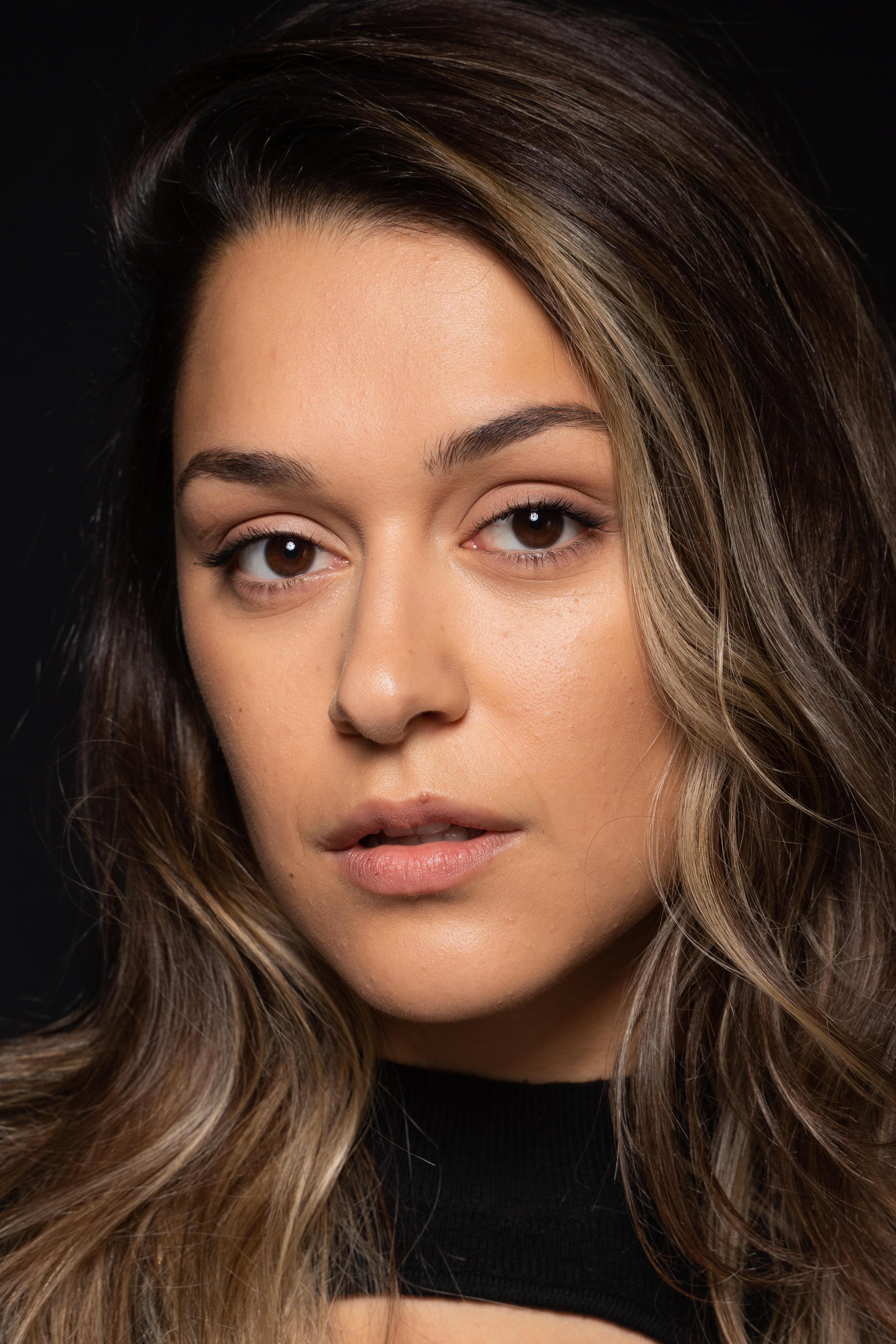 actor Tina Georgieva large photo