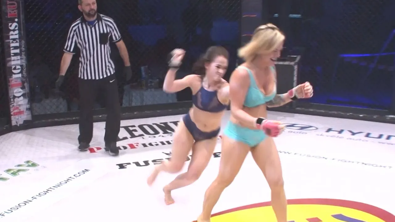 Sucker Punched From Behind! Maxine Frost vs Piper Rose