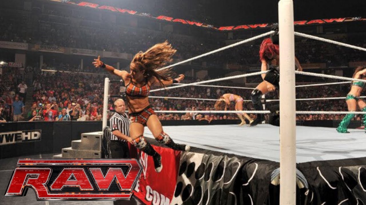 WWE RAW No. 1 Contender’s Diva Battle Royal August 1, 2011