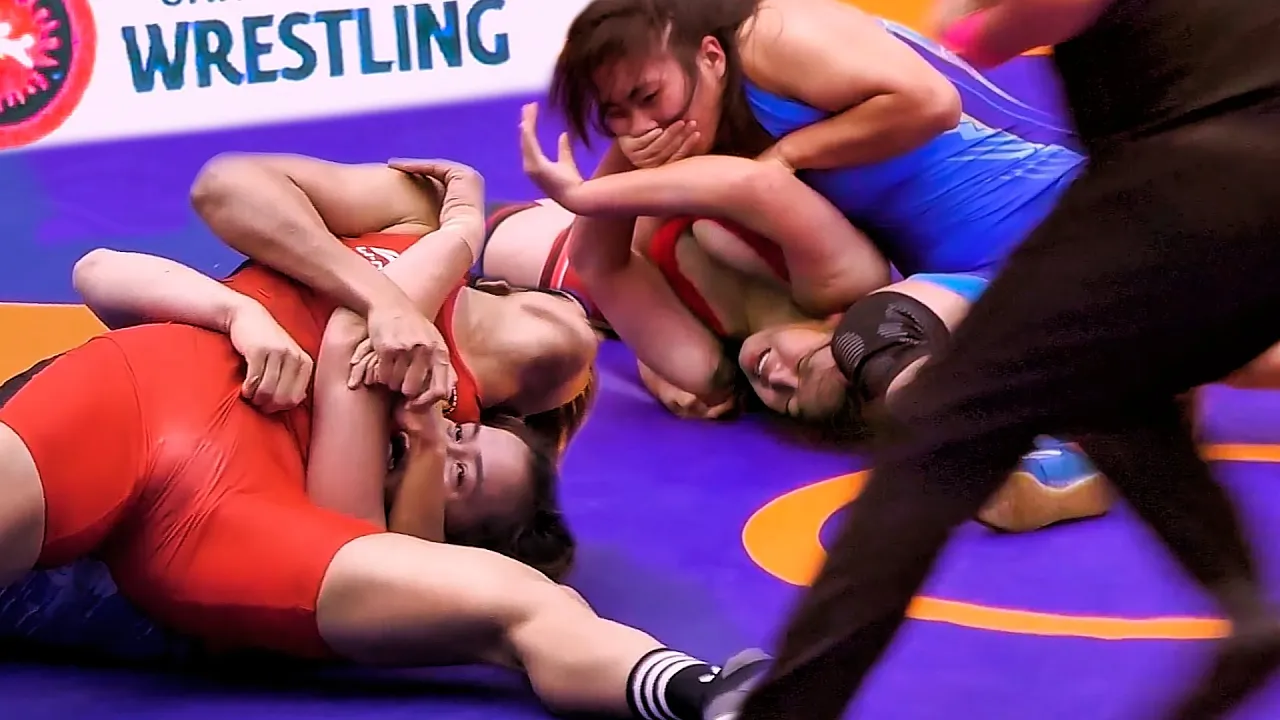 Girls Wrestling – Too Aggressive! Breaking All the Rules Just to Win background