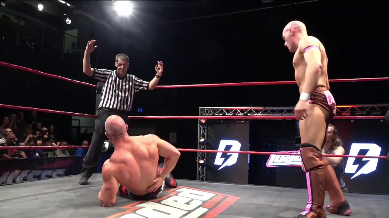 FULL MATCH: Simon Miller VS Martin Kirby - Internet Championship (Defiant Loaded #28)