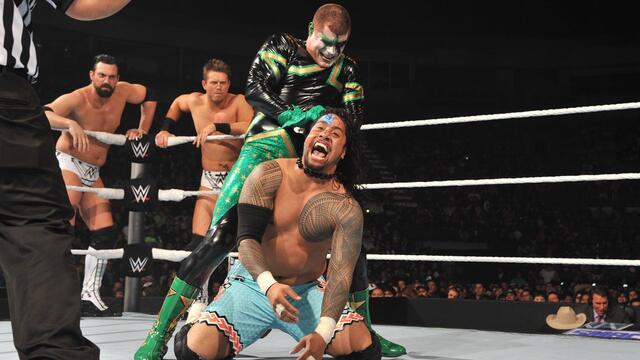 Triple Threat WWE Tag Team Title Match: SmackDown, January 9, 2015 background