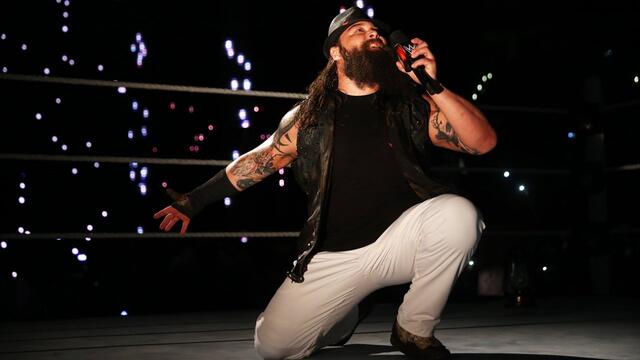 Bray Wyatt prepares to send The Undertaker to his final resting place: Raw, March 23, 2015 background