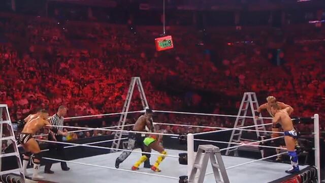 Raw: Kofi Kingston, Evan Bourne & Alex Riley vs. The Miz, R-Truth & Jack Swagger background