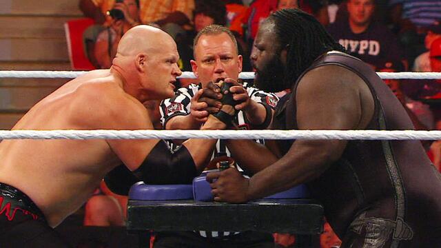 Mark Henry vs. Kane - Arm Wrestling Contest: Raw, June 20, 2011 background