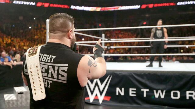Roman Reigns vs. Kevin Owens: SmackDown, October 29, 2015 background