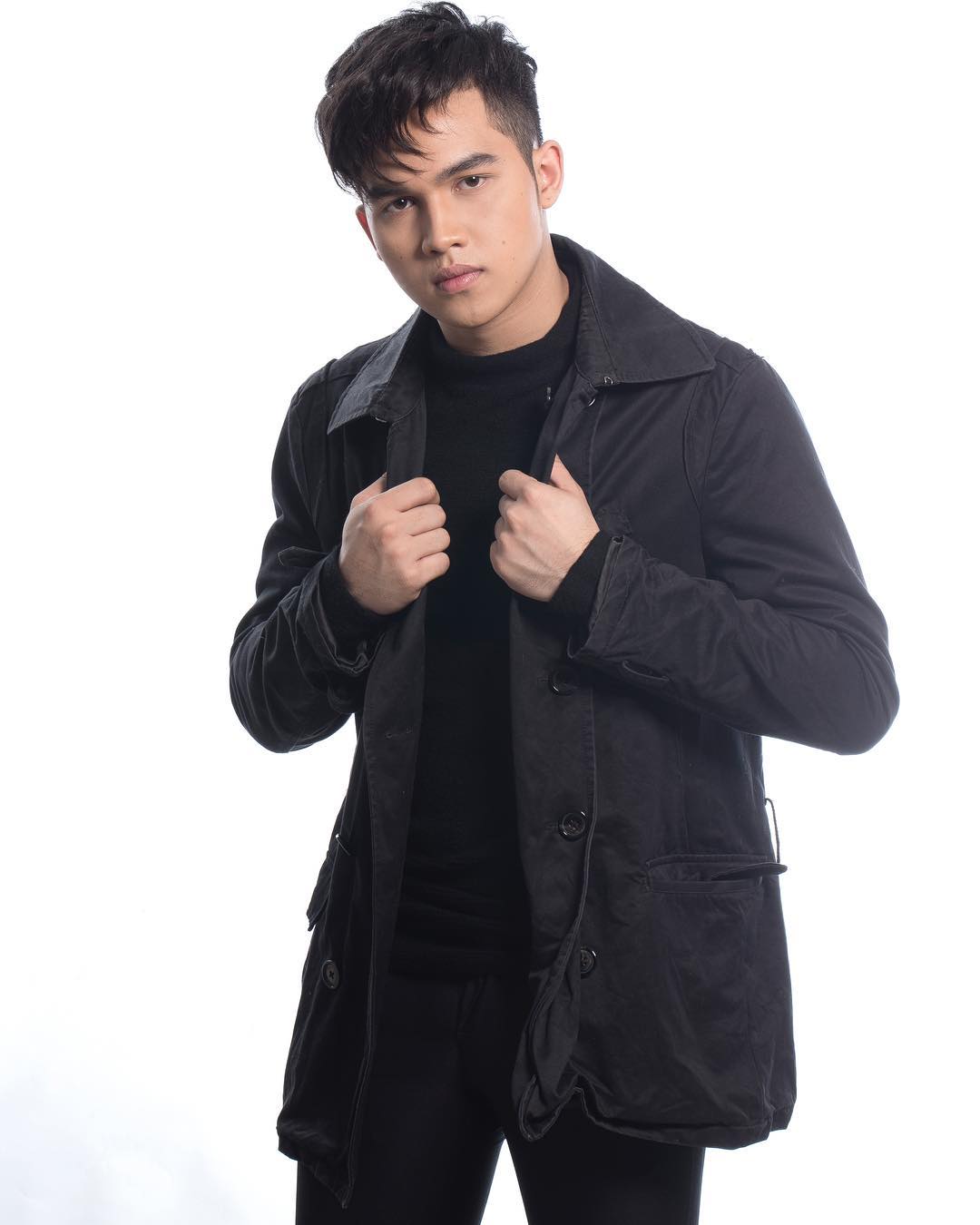 actor Rayt Carreon large photo