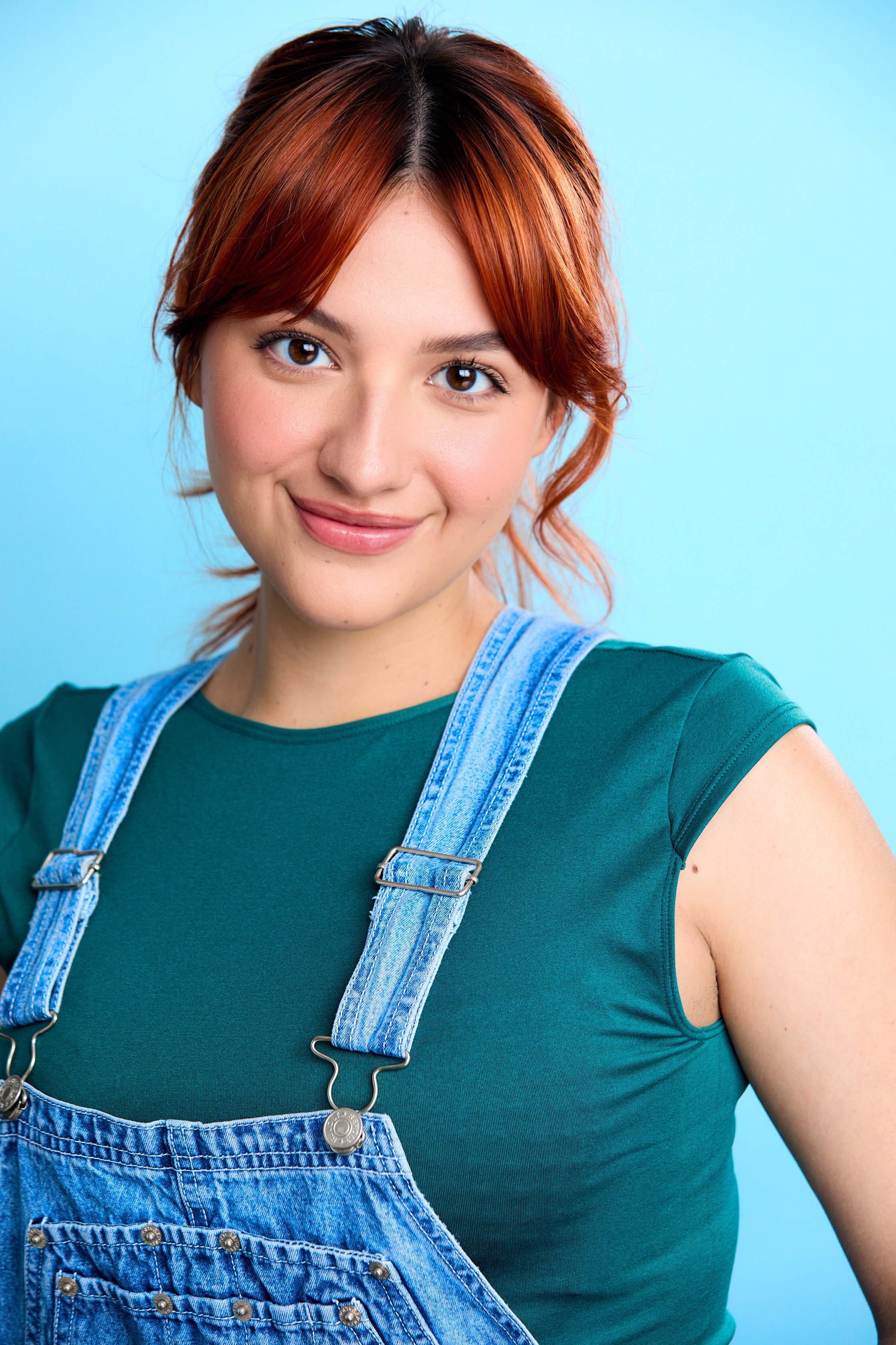 actor Angelina Koerner large photo