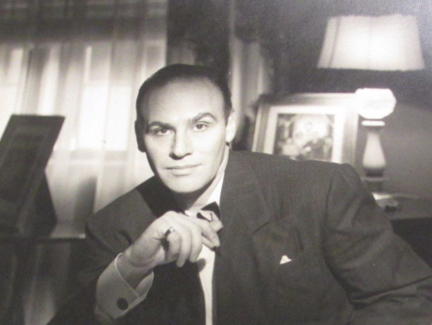 actor Sydney Guilaroff large photo