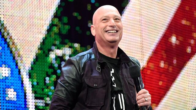 Howie Mandel brings laughs to the U.S. Armed Forces: WWE Tribute to the Troops 2015