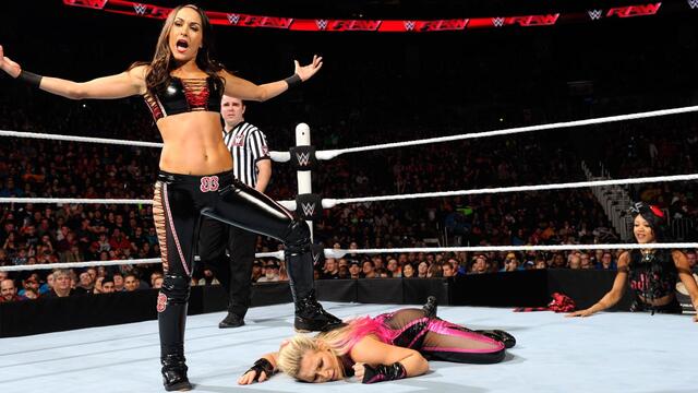 Natalya vs. Brie Bella: Raw, January 18, 2016
