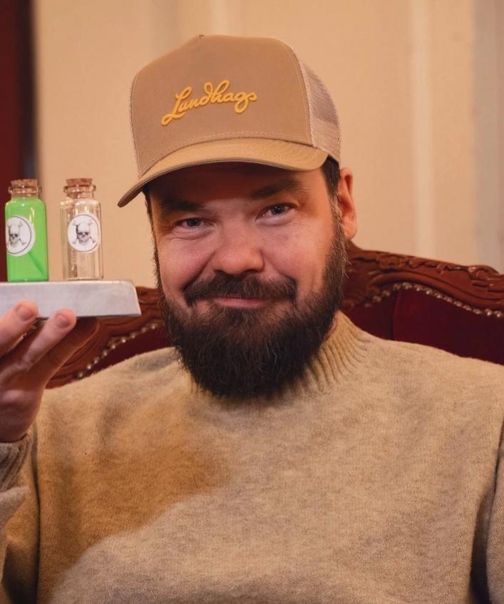 actor Kaitsu Rinkinen large photo