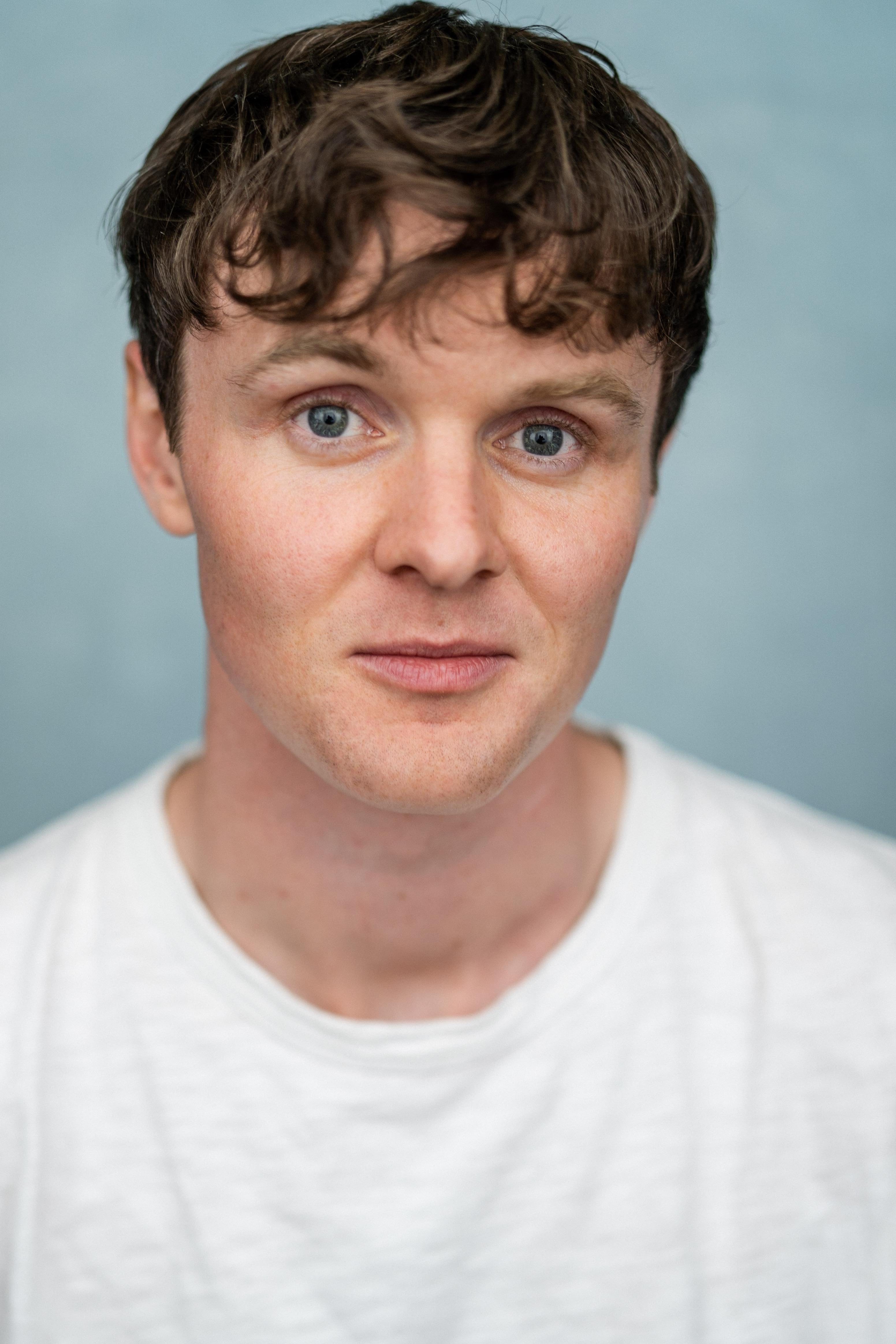 actor Doug Colling large photo