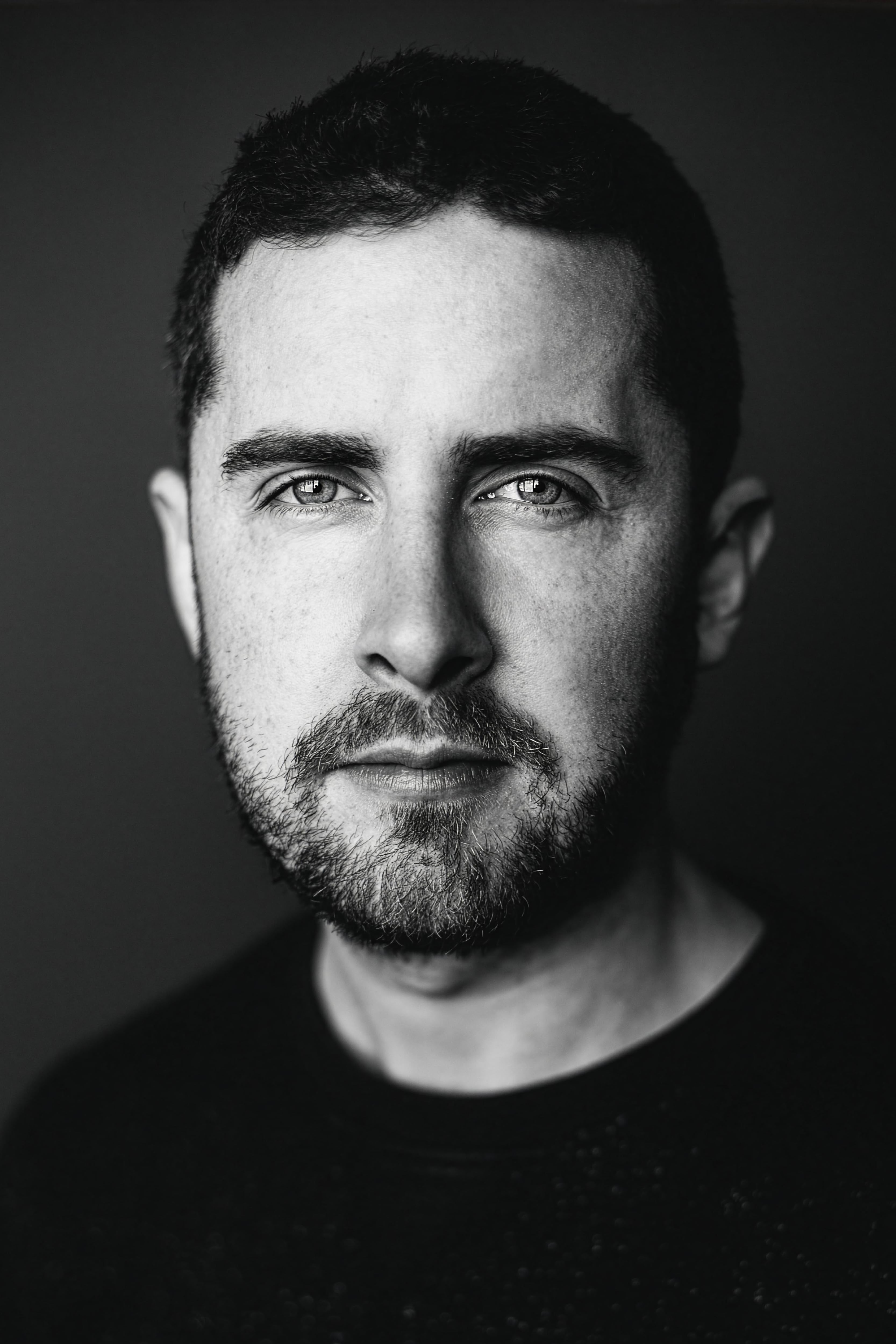 actor Connor McKenna large photo