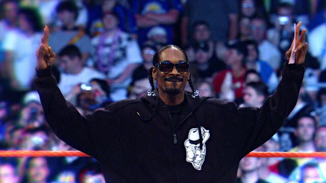 Snoop Dogg joins the WWE Hall of Fame Class of 2016