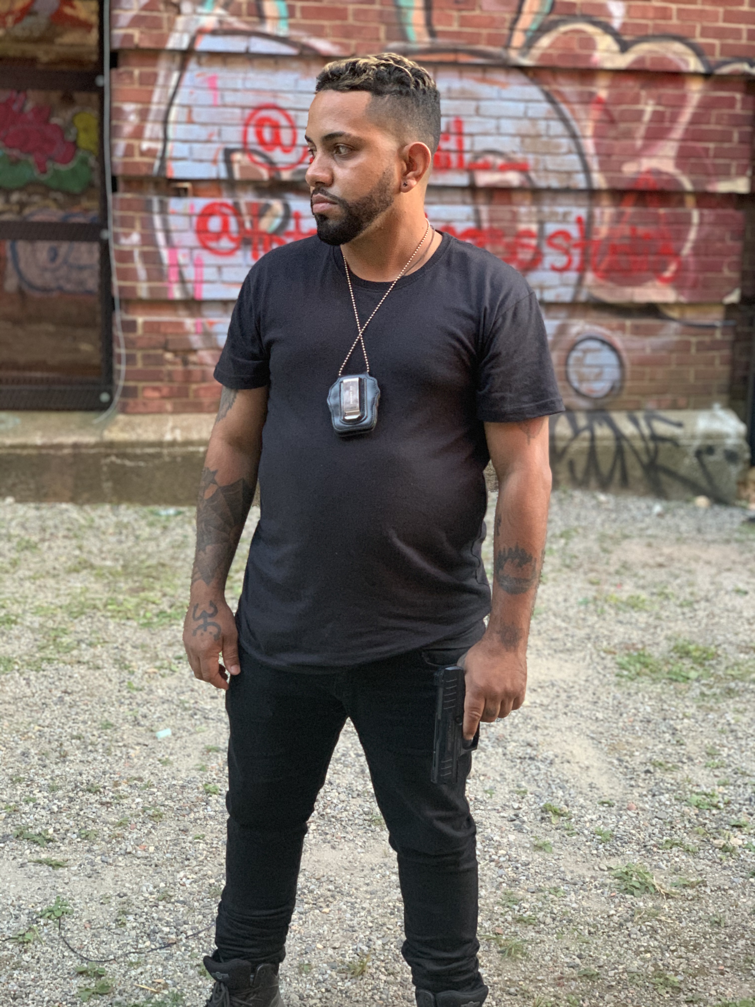 actor Albert Alvarez large photo