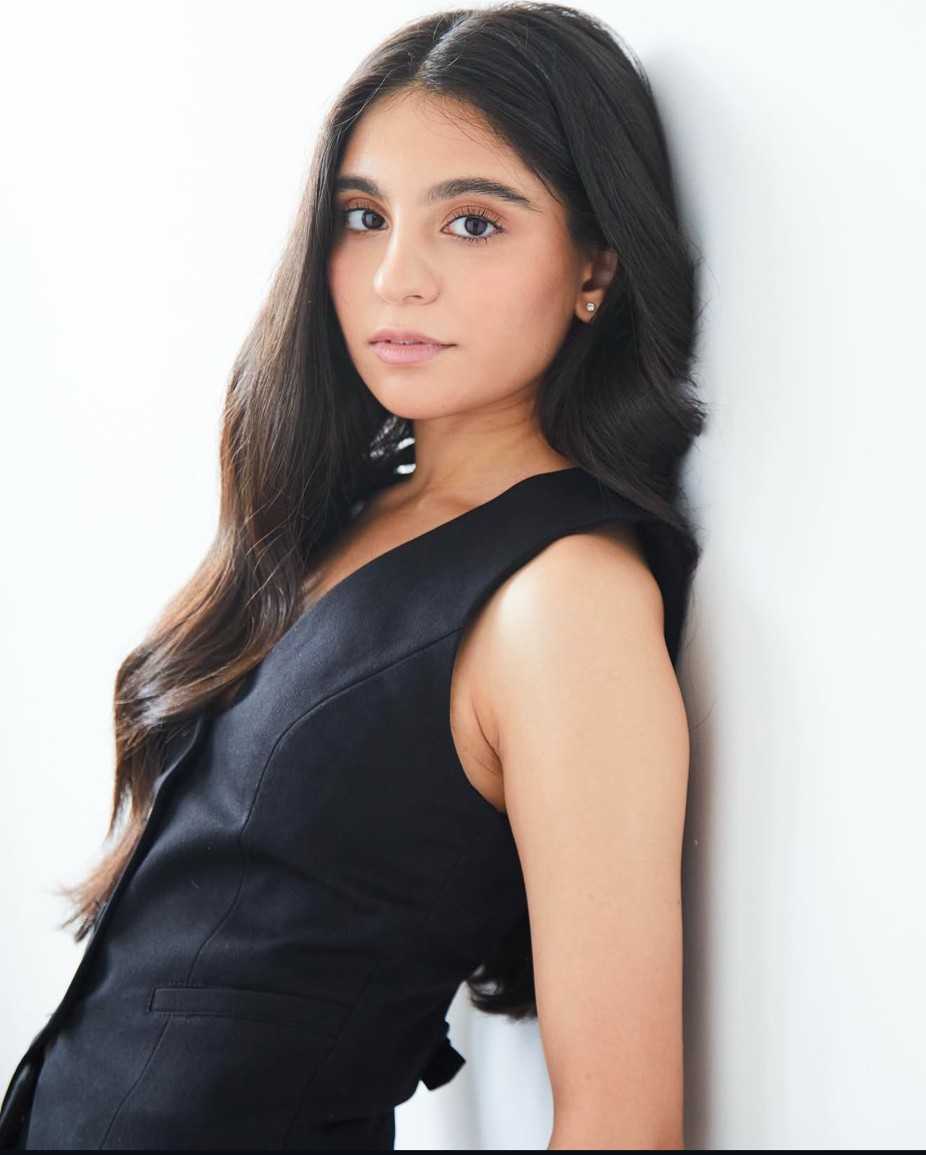 Ava Oberoi