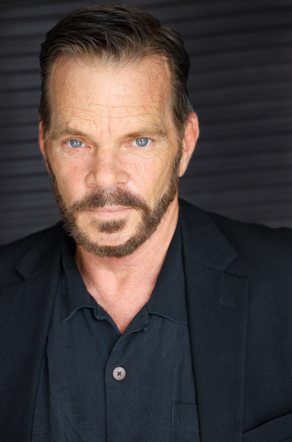 actor Scott MacDonald large photo