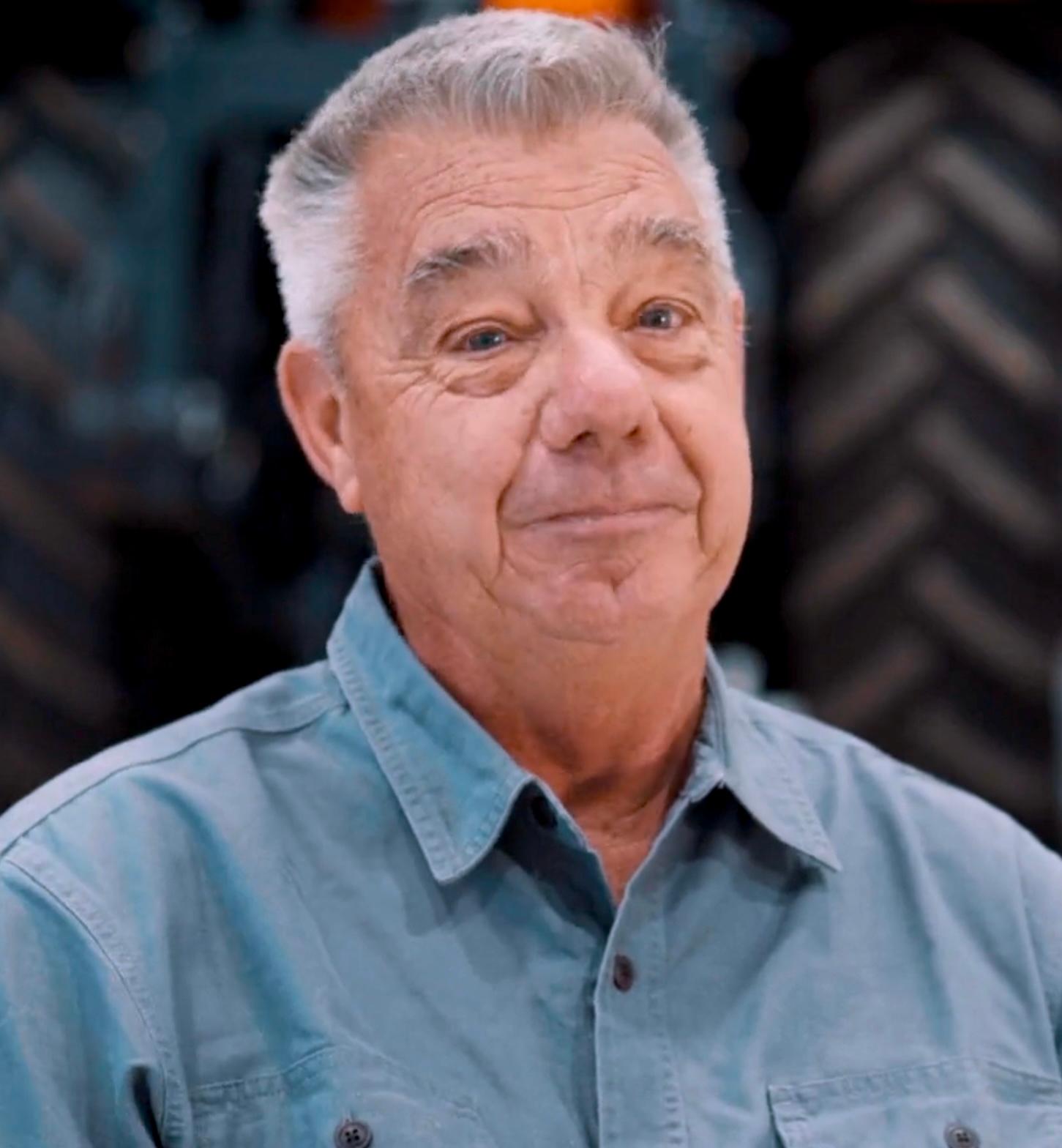 actor Dave Brown large photo