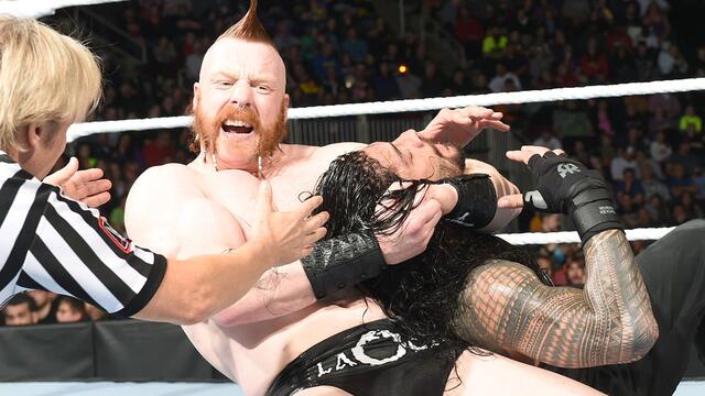Roman Reigns vs. Sheamus, King Barrett, Rusev & Alberto Del Rio - 4-on-1 Handicap Match: SmackDown, December 3, 2015