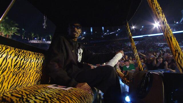 Snoop Dogg arrives on The Grandest Stage of Them All: WrestleMania XXIV background
