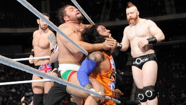 Roman Reigns, Dean Ambrose & The Usos vs. The League of Nations: SmackDown, December 10, 2015