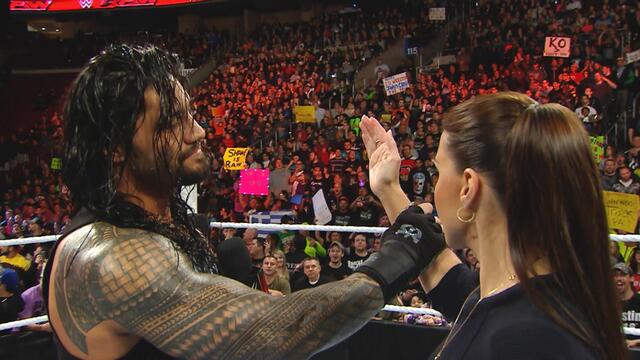 Roman Reigns reminds Stephanie McMahon that he is the "authority" in WWE: Raw, March 21, 2016 background