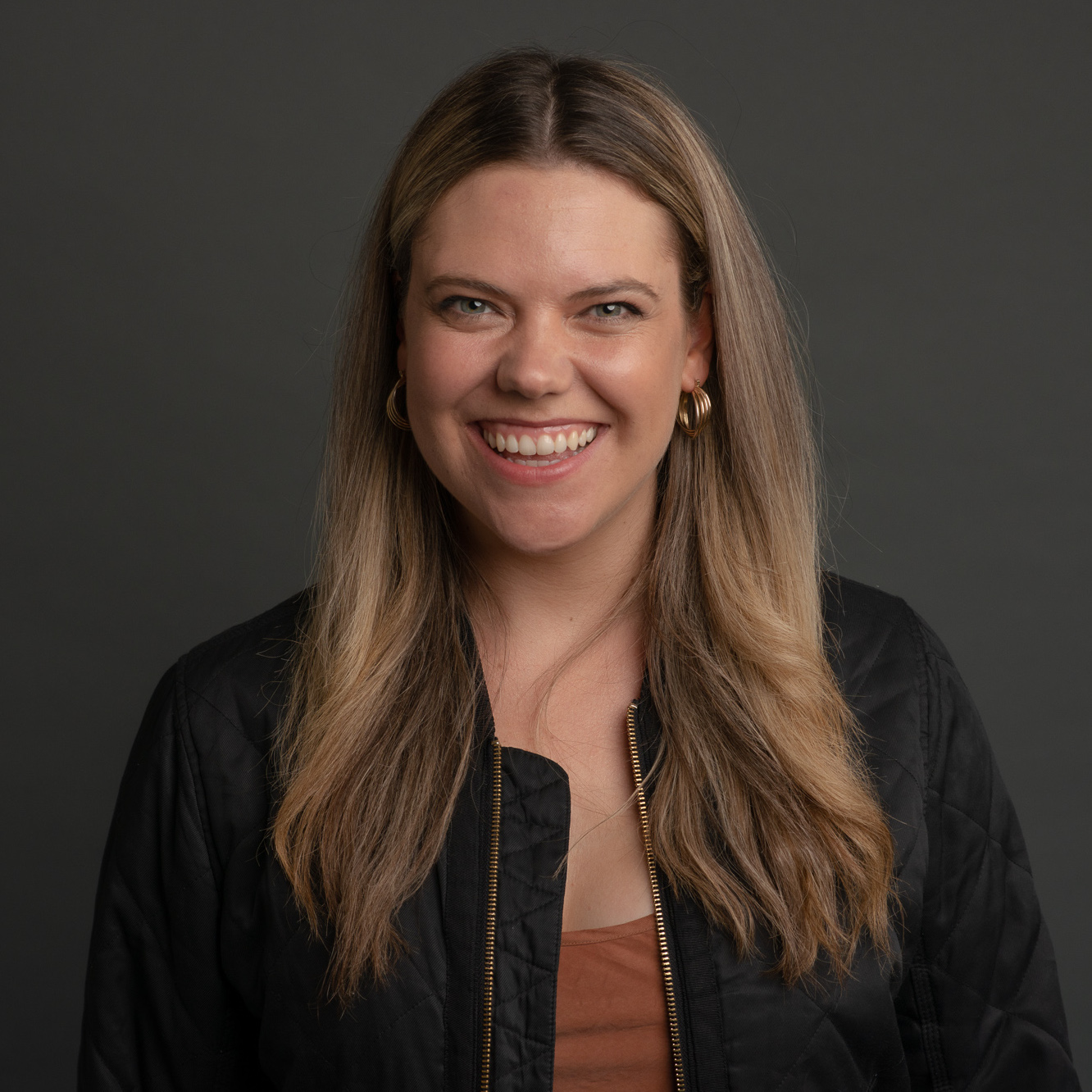 actor Eliza Charley large photo