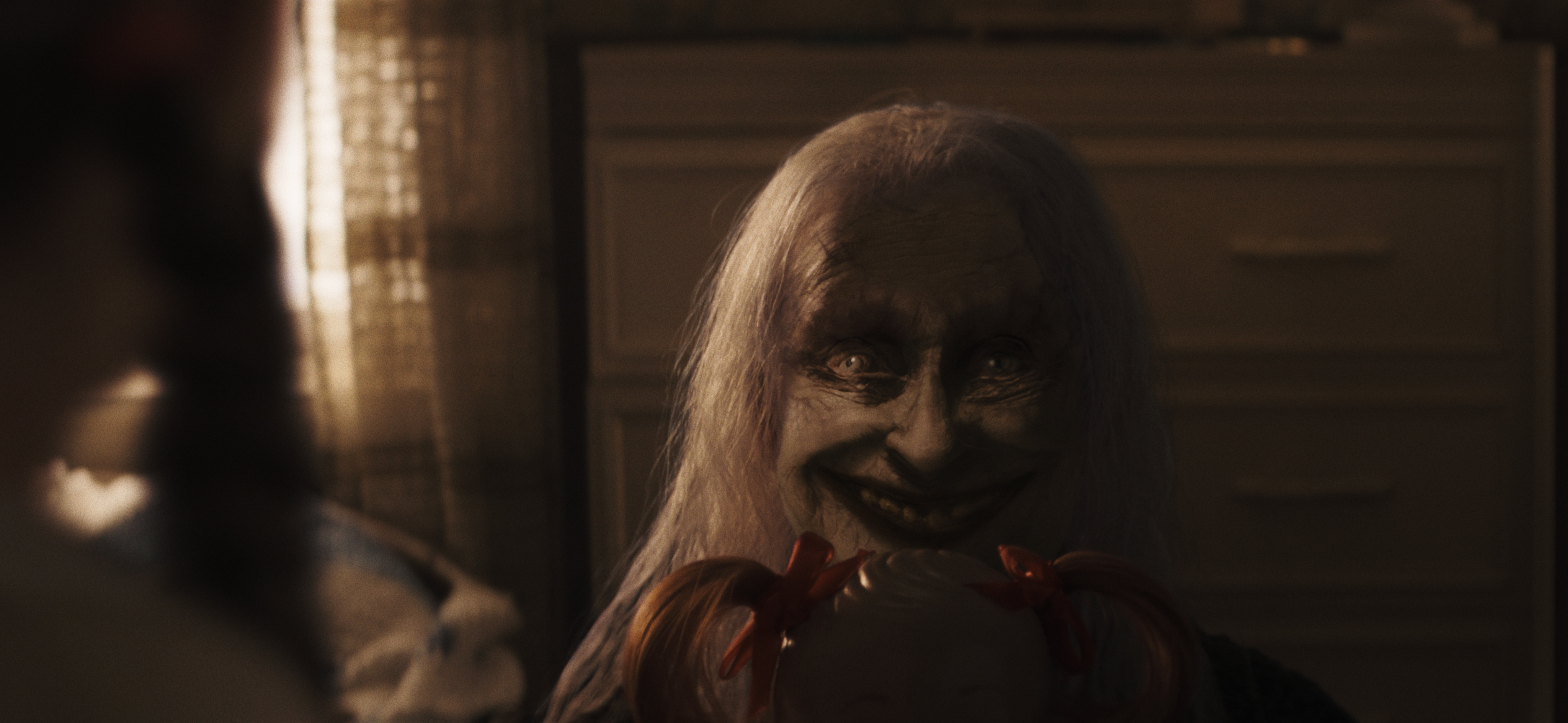 actor Gabrielle Downey large photo