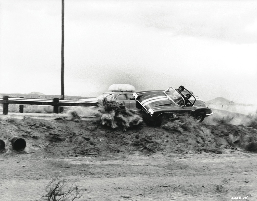 actor Paul Bertoya large photo